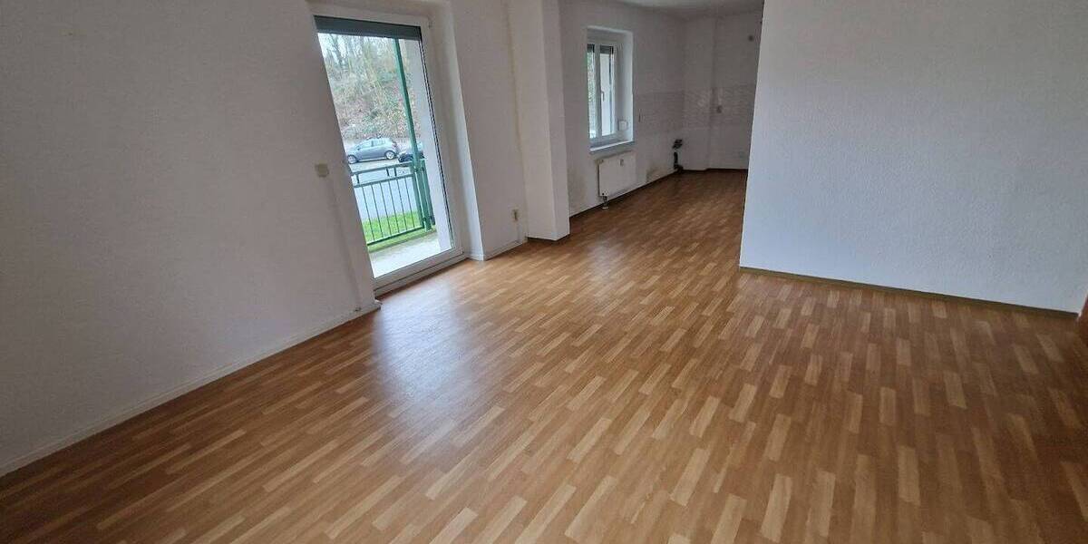 Etagenwohnung Gera Ostviertel - 2 Zimmer, 67 m&sup2;, 390&euro; | Angebot:26891737