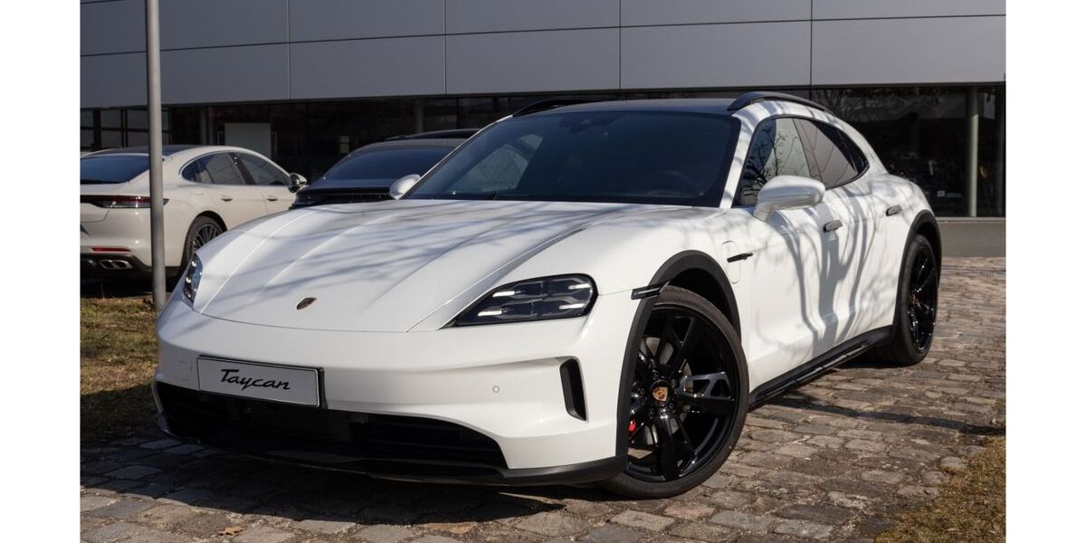 Porsche Taycan 9.900 km 155.264 &euro; Nürnberg 90425