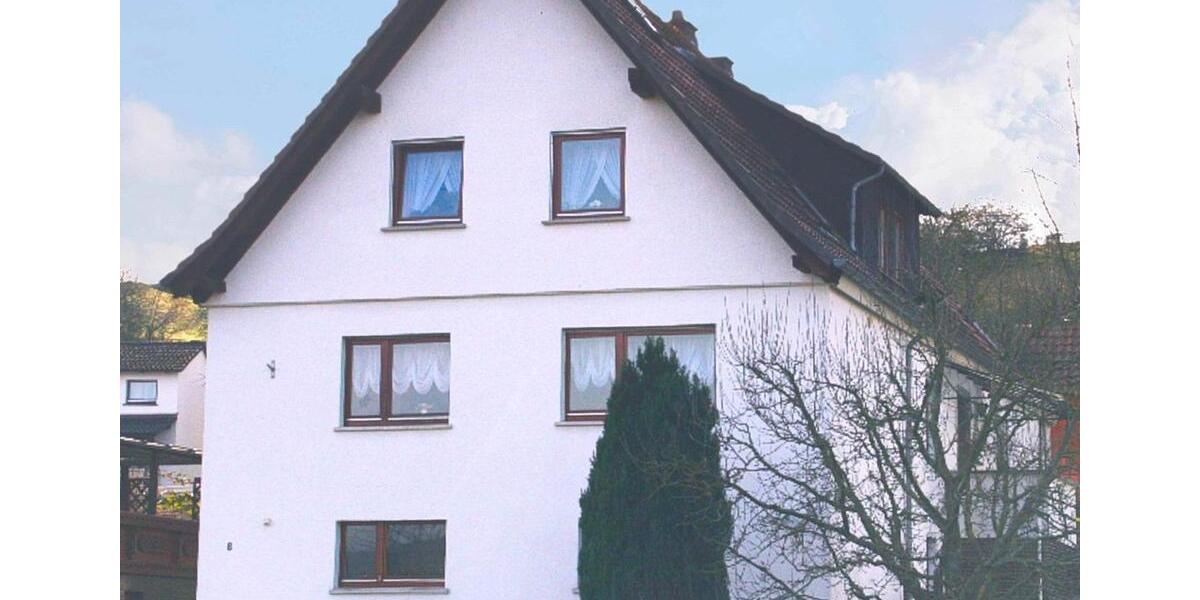 Dachgeschosswohnung in FKB- Schreufa, mit Loggia zu vermieten. 5 zimmer