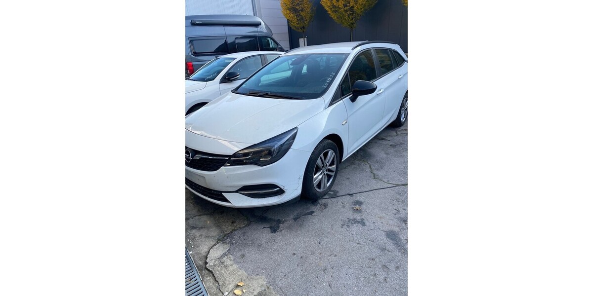 Opel Astra K Sports1.5CDTI.NAVI. VOLL-LED.PDC.ALUF 140.000 km 4.500 &euro; Hilden 40721
