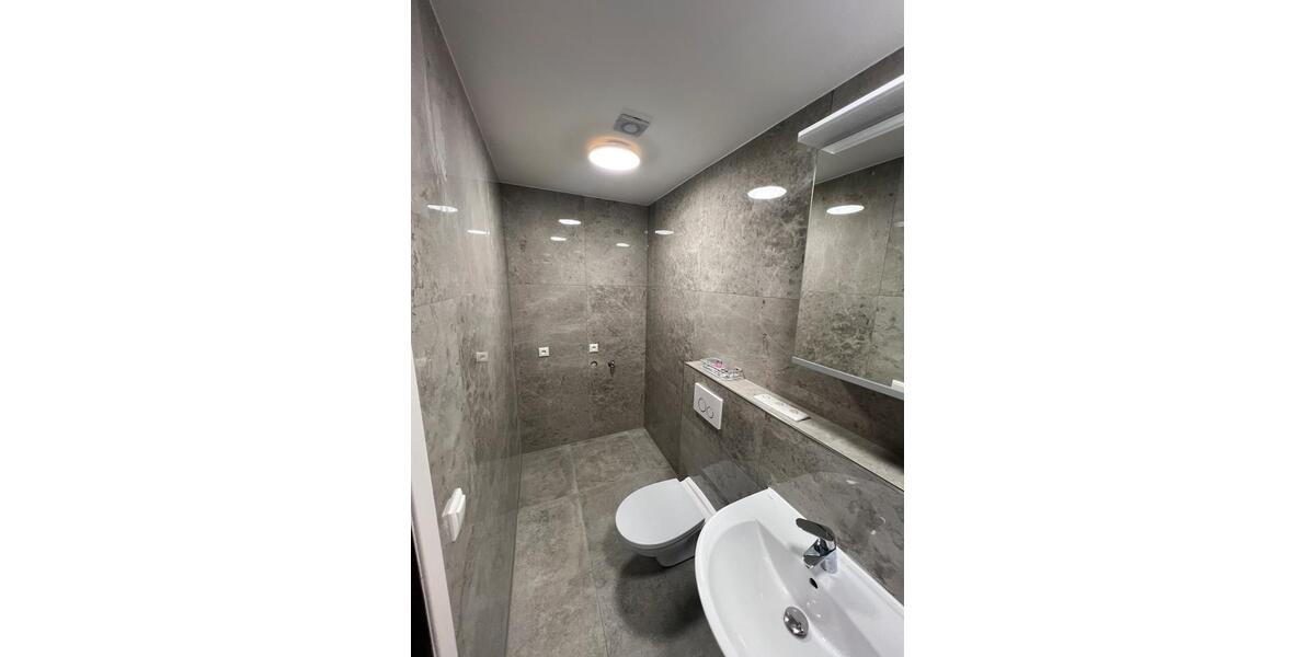 Dachgeschoßwohnung Moosthenning - 1.5 Zimmer, 29 m&sup2;, 740&euro; | Angebot:26676128