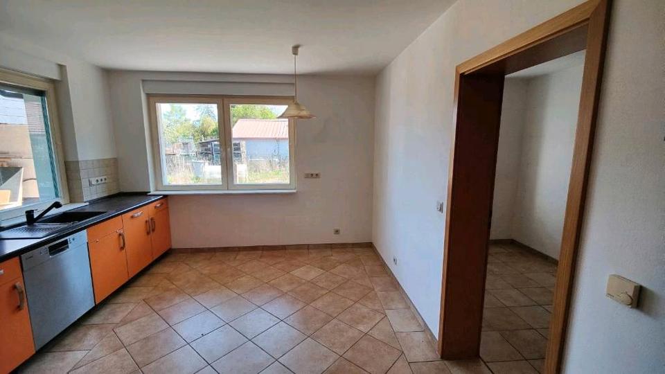Erdgeschoßwohnung Niederorschel - 3.5 Zimmer, 107 m&sup2;, 750&euro; | Angebot:26368709