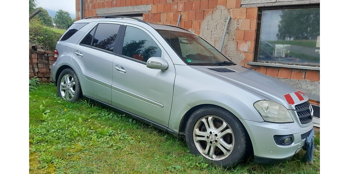 Mercedes-Benz ML 320 260.000 km 3.200 € Bad Kötzting 93444