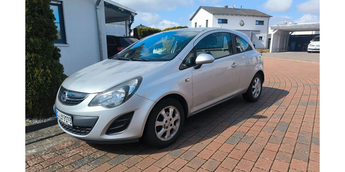 Opel Corsa 58.700 km 4.890 &euro; Braunschweig 38126