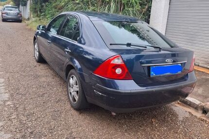Ford Mondeo 185.000 km 2.300 &euro; bonn 53125