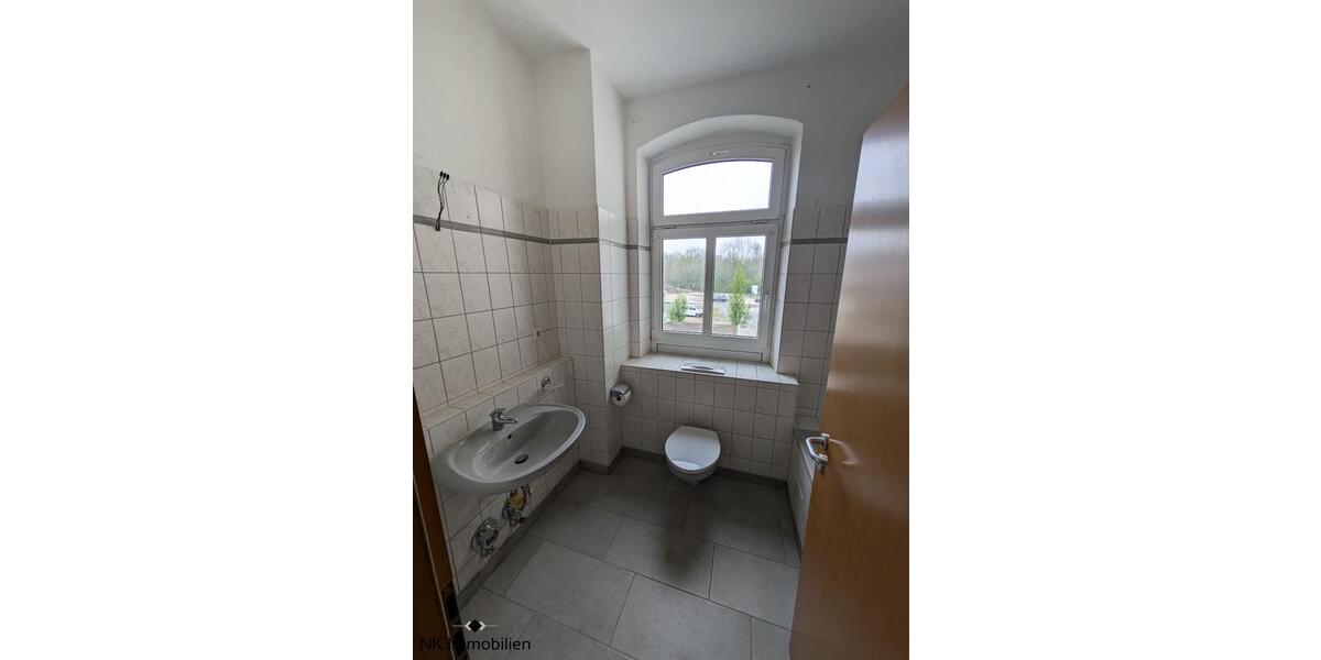 Etagenwohnung Zwickau - 1 Zimmer, 36 m&sup2;, 190&euro; | Angebot:26008210