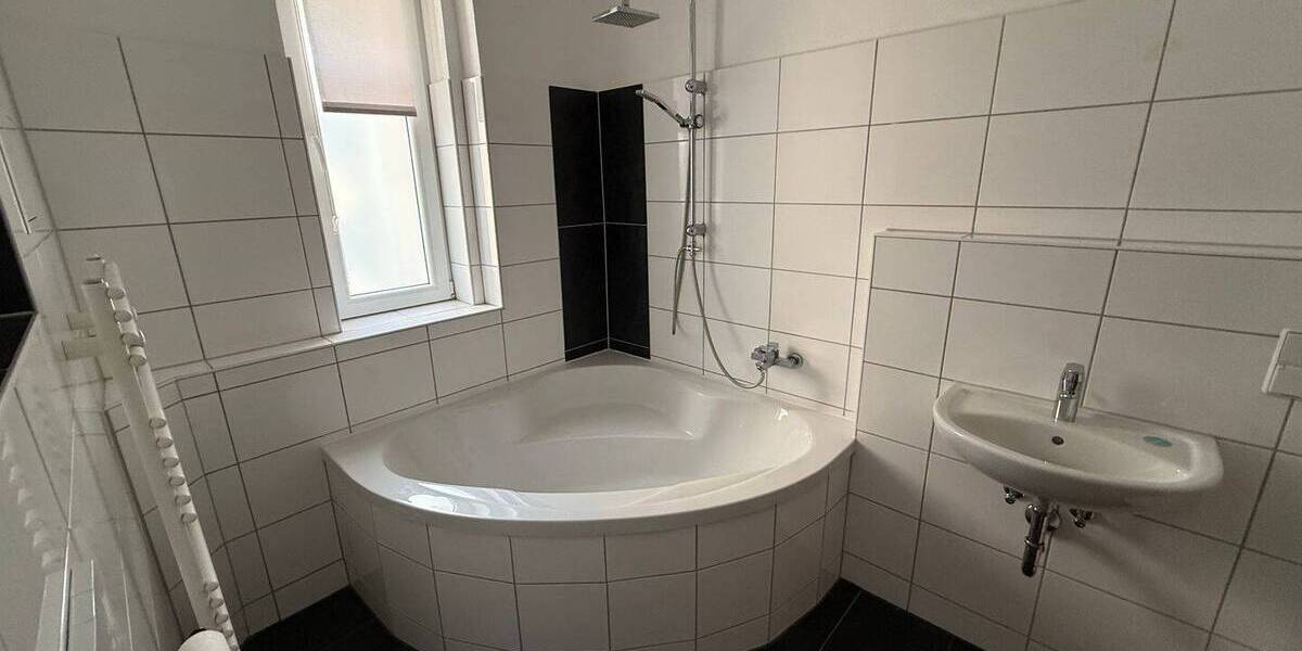 Zimmer Chemnitz Zentrum - 3 Zimmer, 69 m&sup2;, 419&euro; | Angebot:26377906