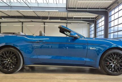 Ford Mustang 14.000 km 45.950 € Geesthacht 21502