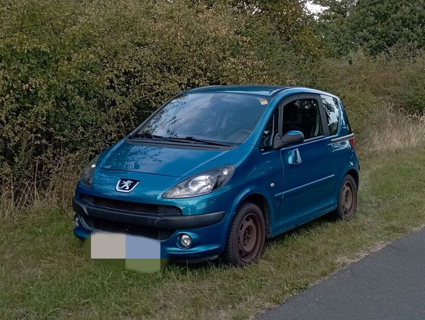 Peugeot 1007 112.000 km 3.190 € Wendeburg 38176