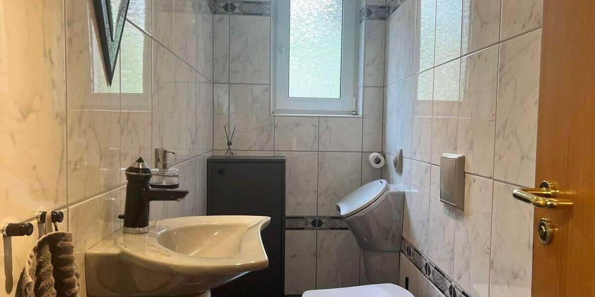 Gewerbeobjekt Engelskirchen - 4 Zimmer, 103 m&sup2;, 775&euro; | Angebot:26702702