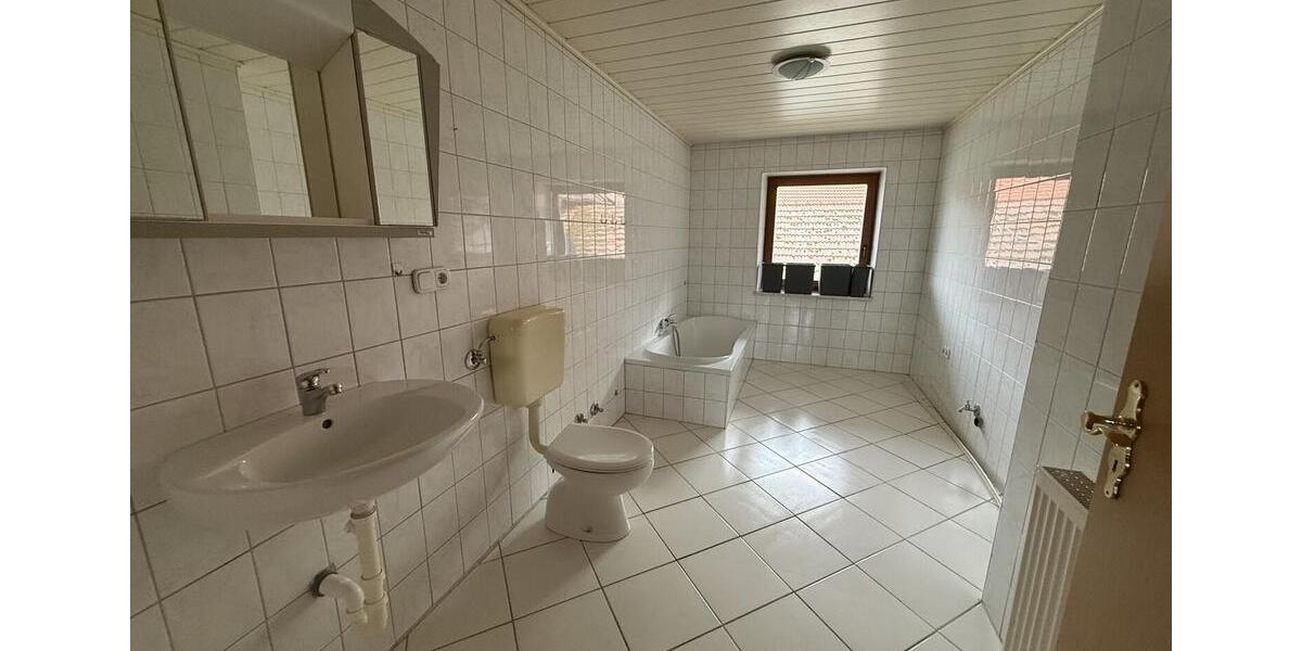 Etagenwohnung Pfarrkirchen - 2 Zimmer, 50 m&sup2;, 400&euro; | Angebot:26454291