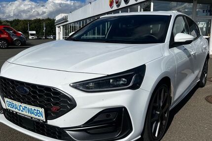 Ford Focus 48.412 km 30.900 &euro; Chemnitz 09130