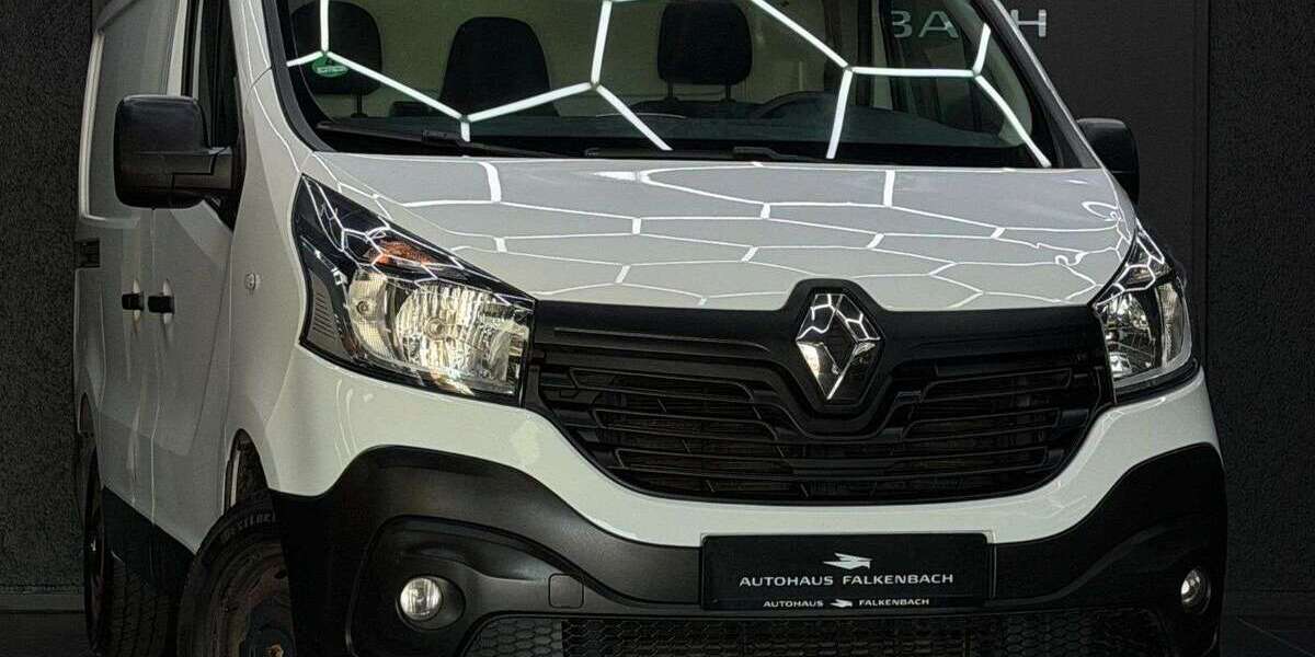 Renault Trafic 258.000 km 7.700 &euro; Löhne 32584