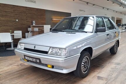 Renault R 11 124.700 km 5.900 &euro; Essen 45127