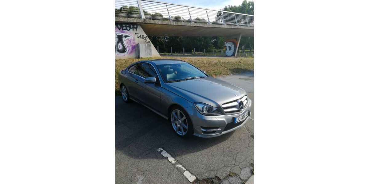 Mercedes-Benz C 250 83.000 km 12.000 &euro; Dortmund 44329