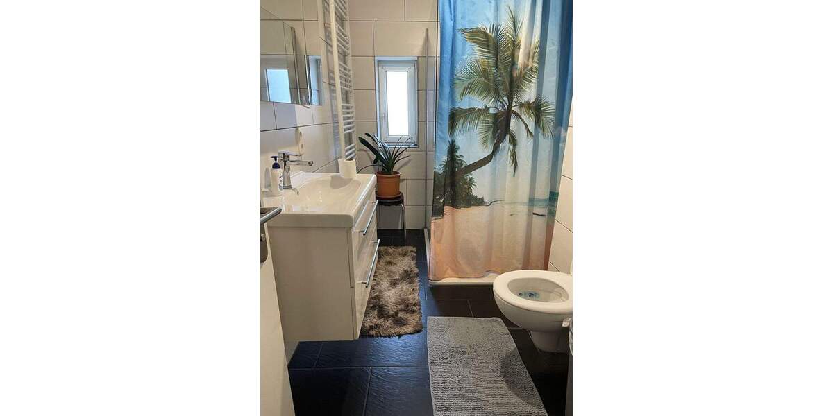 Doppelhaushälfte Uffenheim - 7 Zimmer, 182 m&sup2;, 275.000&euro; | Angebot:25777026