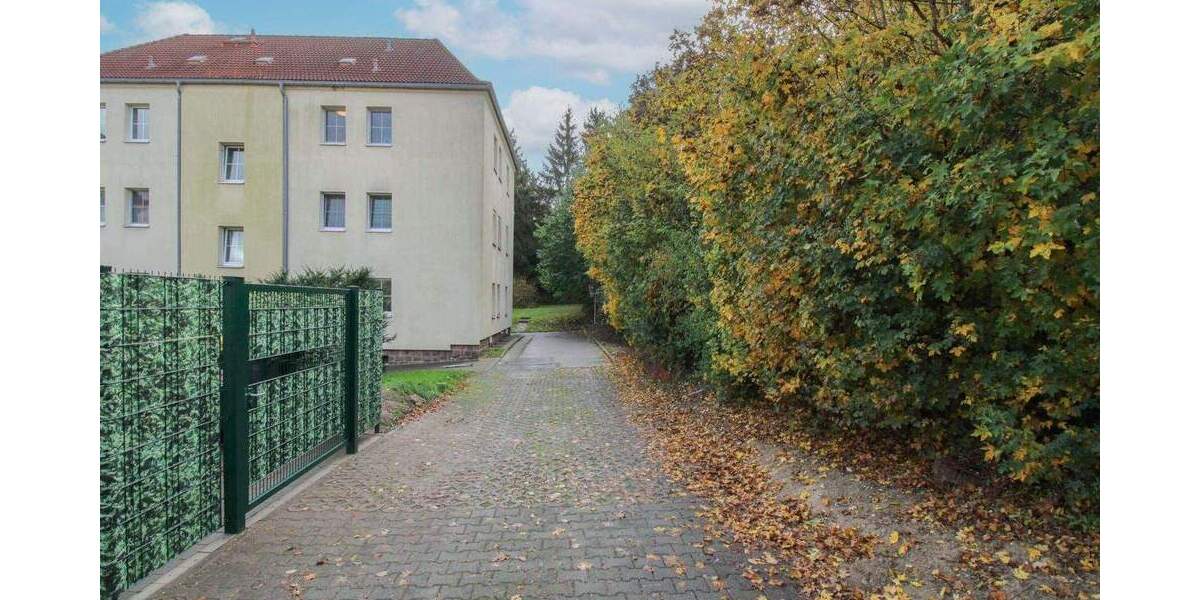 *Bezugsfrei!* Renovierte 3-Zimmer Wohnung mit Stellplatz 3 zimmer