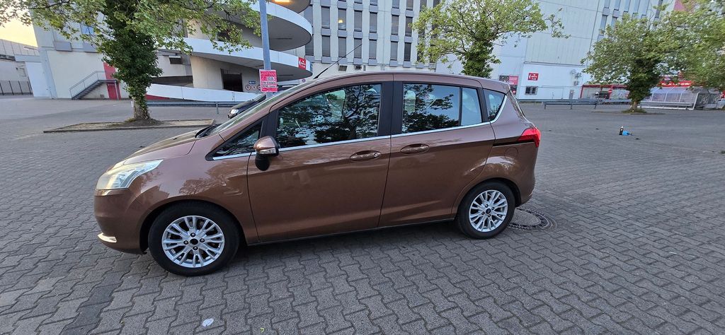 Ford B-Max 40.200 km 5.950 &euro; Frankfurt/Main 65933