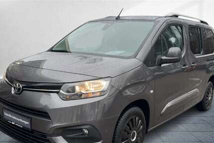 Toyota Proace City 97.578 km 22.490 &euro; Hamburg 21079
