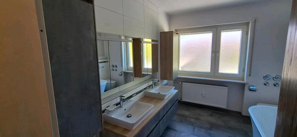 Etagenwohnung Garching an der Alz - 3.5 Zimmer, 150 m&sup2;, 1.300&euro; | Angebot:26448816