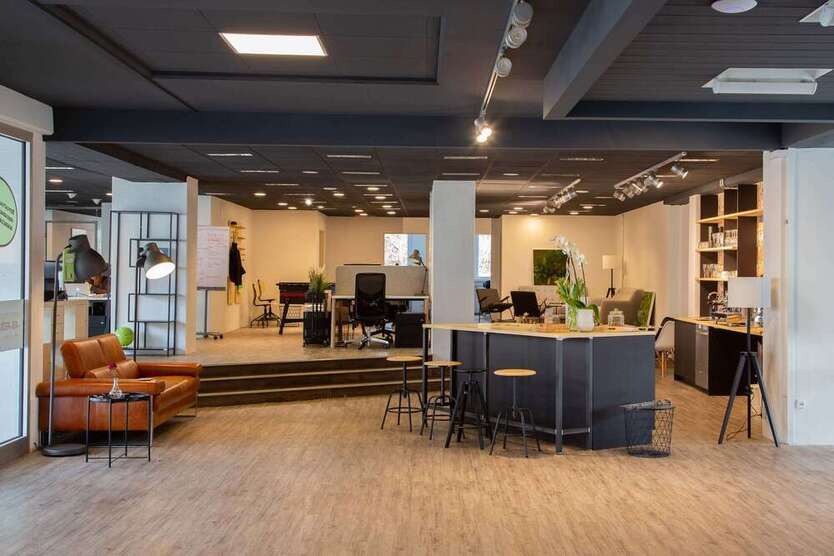 Büro in Holzkirchen 275 € 8 m²