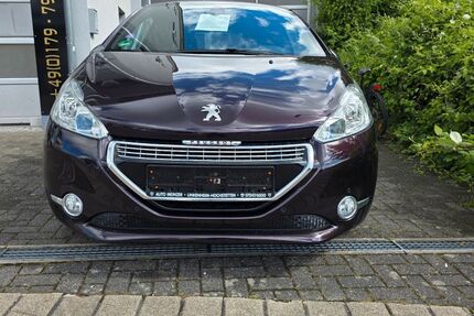 Peugeot 208 110.120 km 6.250 &euro; Pforzheim 75181