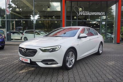 Opel Insignia 83.500 km 15.990 &euro; Hannover 30179