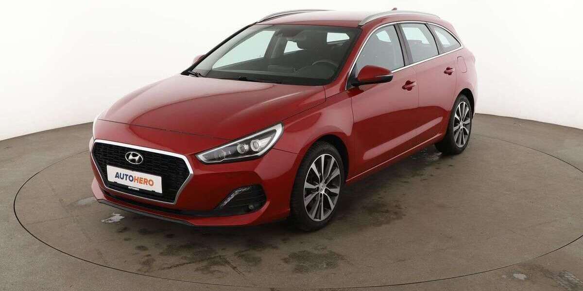 Hyundai i30 91.755 km 14.840 &euro; Köln 50739
