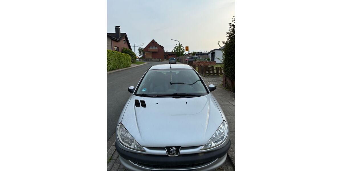 Peugeot 206 107.102 km 800 &euro; Osnabrück 49088