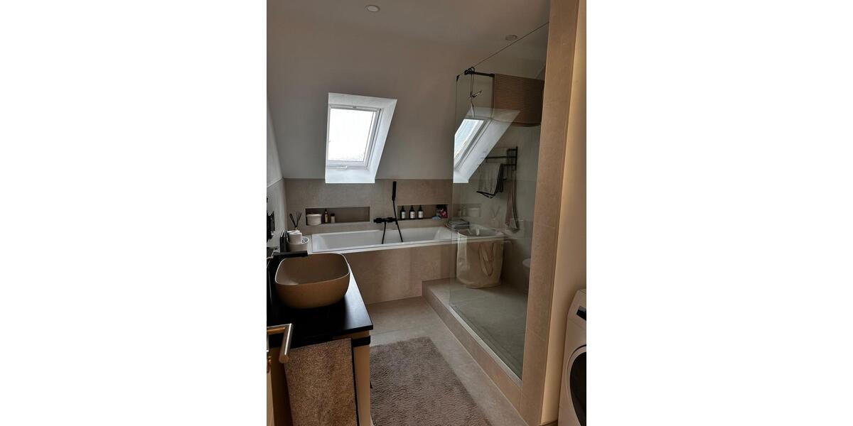 Dachgeschoßwohnung Eching - 3 Zimmer, 75 m&sup2;, 529.000&euro; | Angebot:25994597