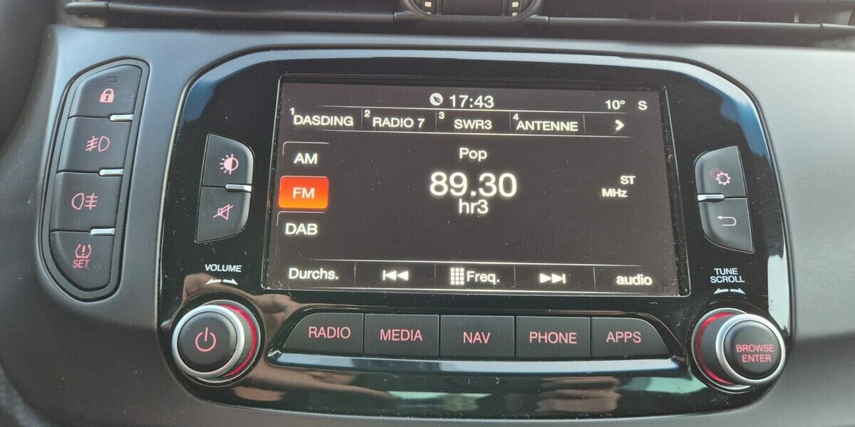 Alfa Romeo Giulietta Sport Navigation, Klima, Einparkhilfe 89.100 km 11.990 &euro; Rodgau 63110