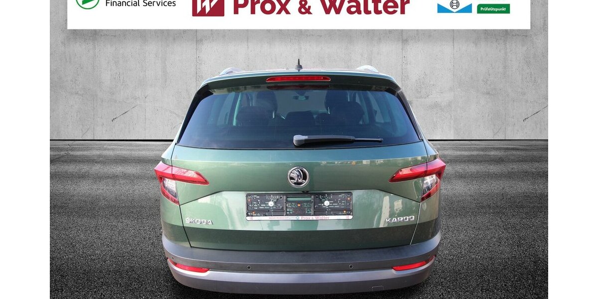 Skoda Karoq 1.5 TSI 7-DSG Style NAVI+LED+KAMERA+ALU18 124.679 km 17.900 &euro; Hagenow 19230