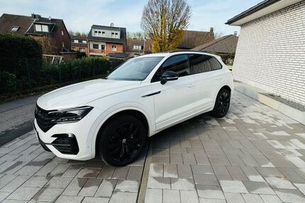 VW Touareg 18.000 km 59.900 &euro; Grevenbroich 41517
