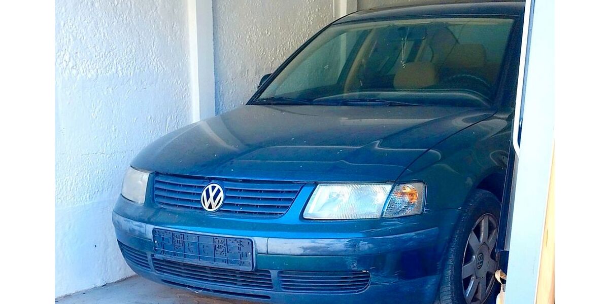 VW Passat 335.100 km 599 &euro; Pirna 01796