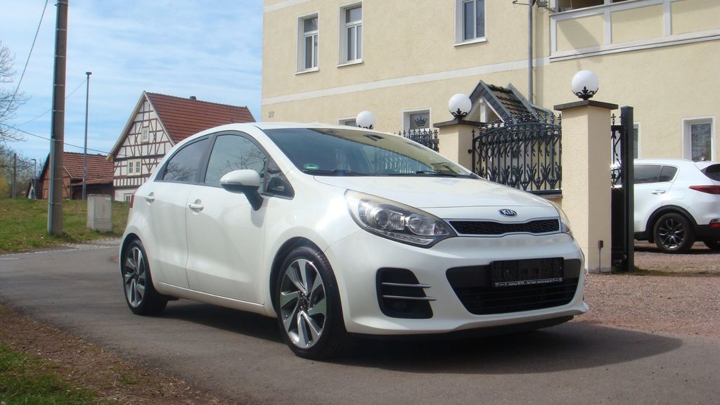 Kia Rio 92.607 km 7.190 &euro; Mechterstädt 99880