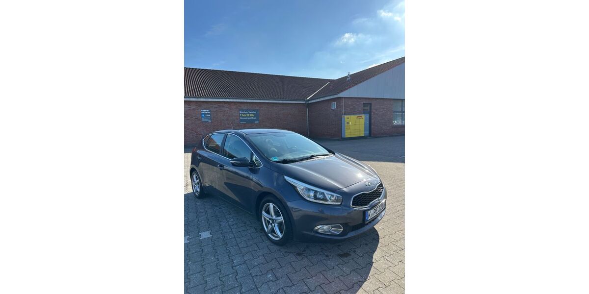 Kia ceed / Ceed 288.900 km 5.000 &euro; Köln 50735