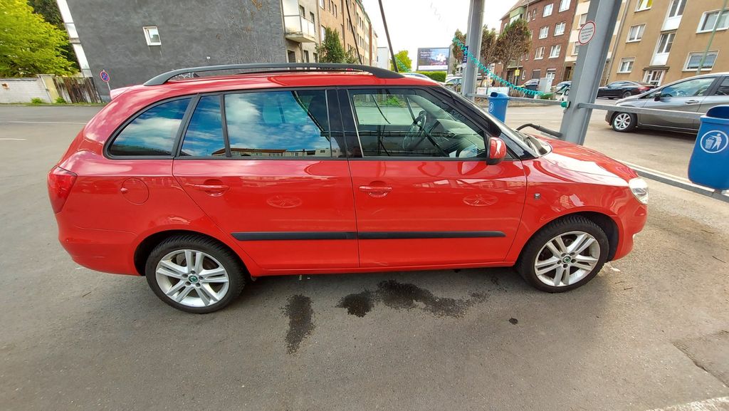 Skoda Fabia 149.286 km 3.700 &euro; Duisburg 47053