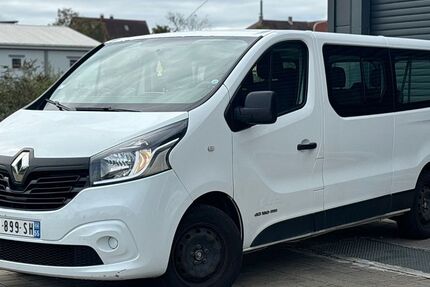 Renault Trafic 299.000 km 8.900 € Offenburg 77652