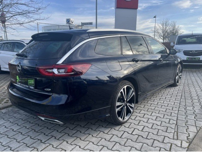 Opel Insignia Sports Tourer 95.500 km 16.499 € Burgstädt 09217
