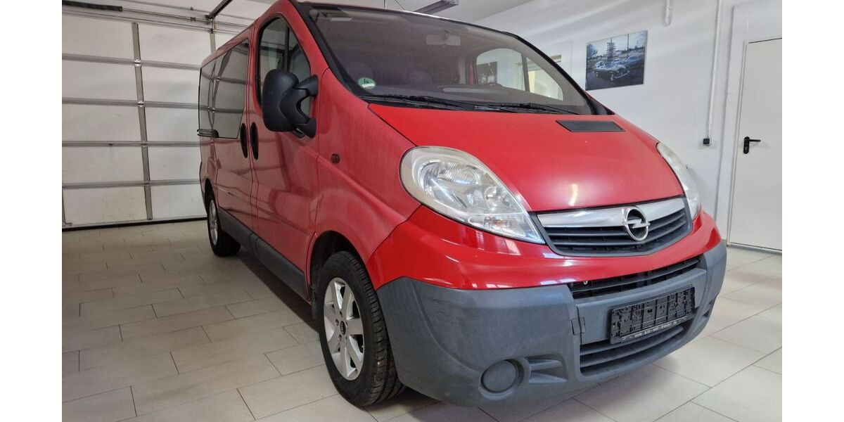 Opel Vivaro 269.000 km 5.999 &euro; Dresden 01139