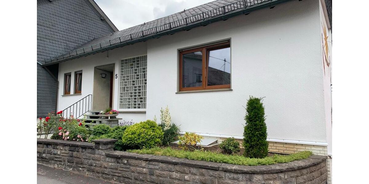 Einfamilienhaus Mudersbach - 3 Zimmer, 150 m&sup2;, 1.450&euro; | Angebot:26025467
