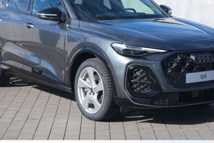 Audi Q5 15.318 km 64.989 € Großwallstadt 63868