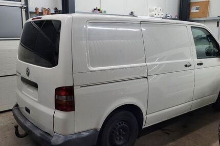 VW T5 Transporter 288.000 km 5.500 &euro; Börger 26904