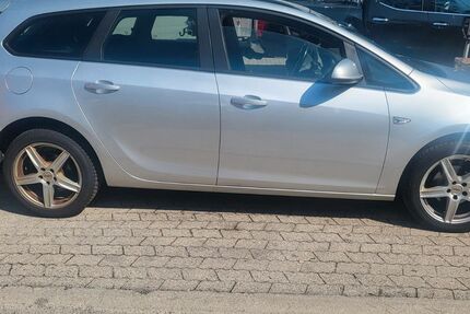 Opel Astra 115.000 km 5.190 &euro; München 81245