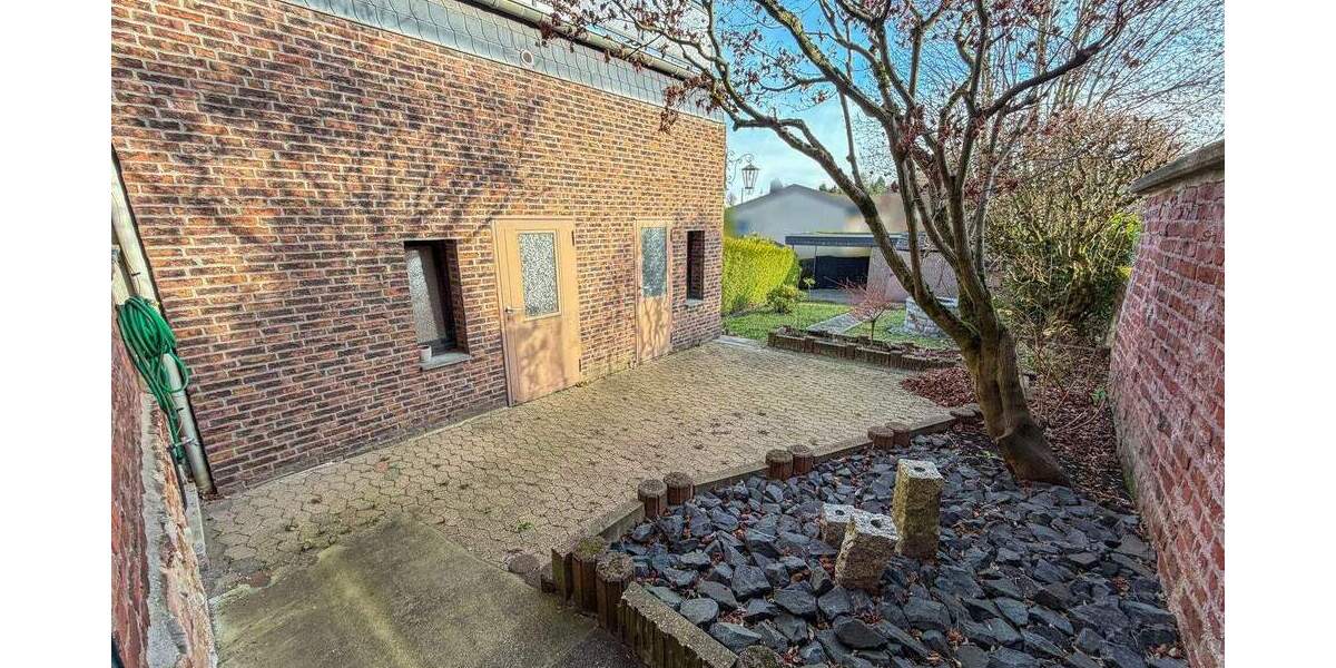 Mehrfamilienhaus, Wohnhaus Stolberg (Rheinland) / Büsbach Büsbach - 7 Zimmer, 173 m&sup2;, 345.000&euro; | Angebot:25742452