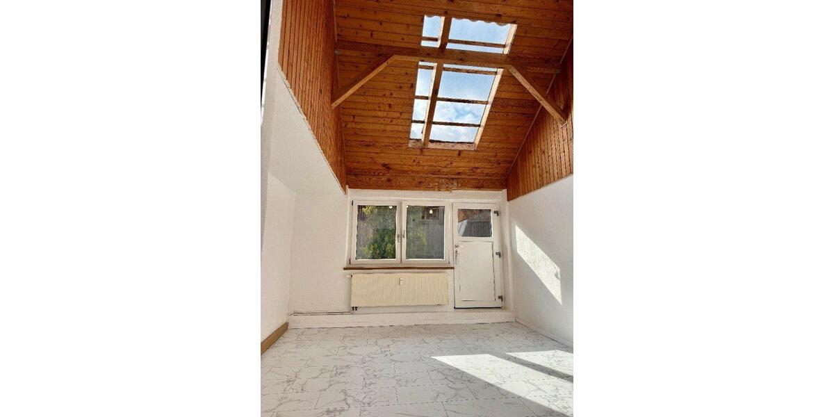 Erdgeschoßwohnung Gunzenhausen - 3.5 Zimmer, 123 m&sup2;, 860&euro; | Angebot:26432492