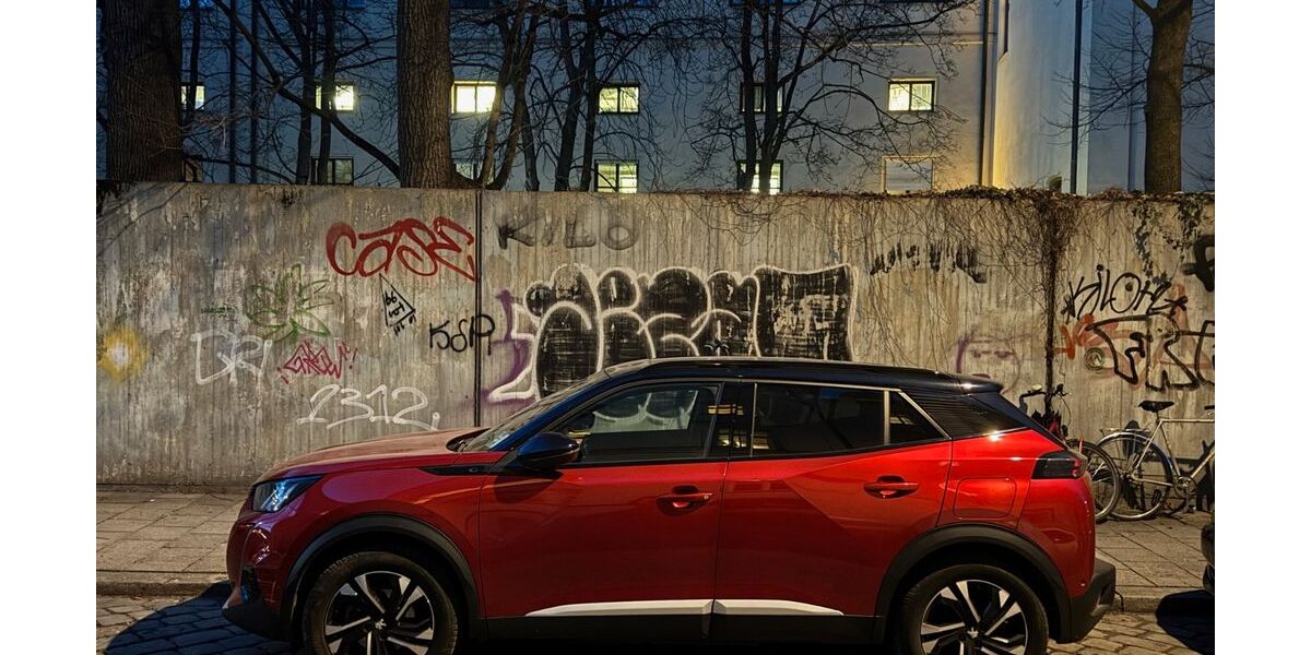 Peugeot 2008 58.000 km 14.900 &euro; München 80539