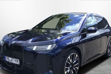 BMW iX 12.900 km 105.590 € Emden 26723