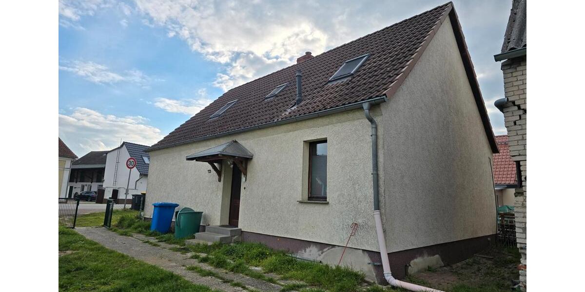 Einfamilienhaus Schönhausen (Elbe) - 5 Zimmer, 105 m&sup2;, 850&euro; | Angebot:26326534