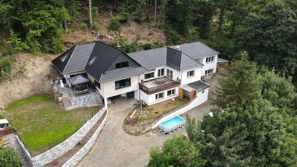 Einfamilienhaus Plettenberg - 15 Zimmer, 485 m&sup2;, 485.000&euro; | Angebot:26308496